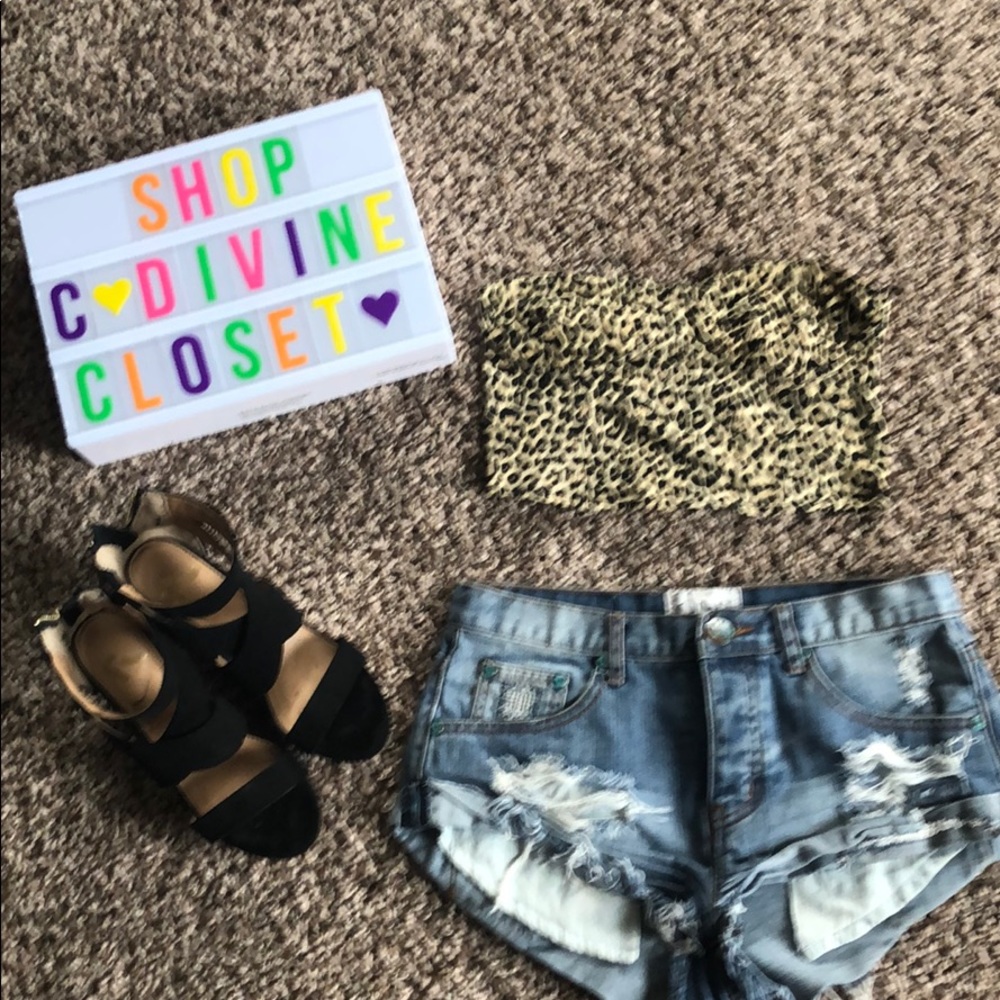 CUTEST ONE Teaspoon BANDITS shorts! Size 24!
